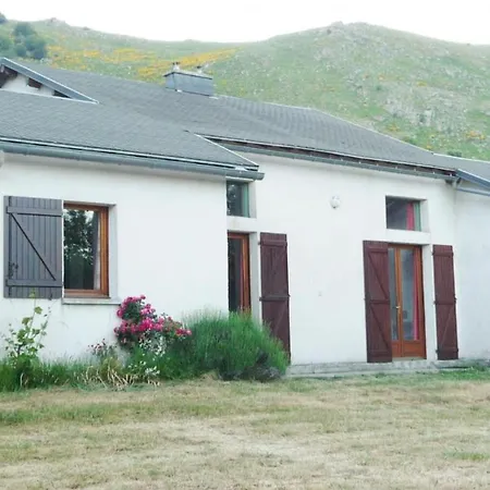 Holiday home Saint Guiral En Pleine Nature Dourbies